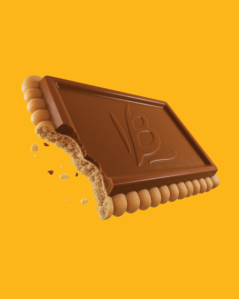 Biscoito Choco Biscuit ao Leite mordido, em ângulo — CGI 3D